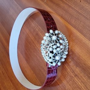 White house black market belt